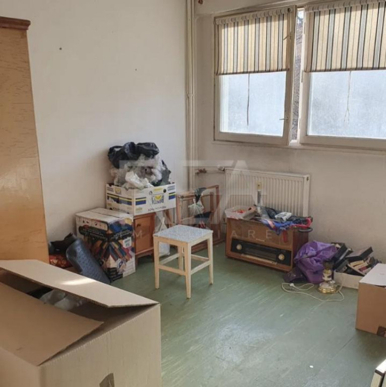 2 camere, et 1/4, bloc tip P-Drumul Taberei