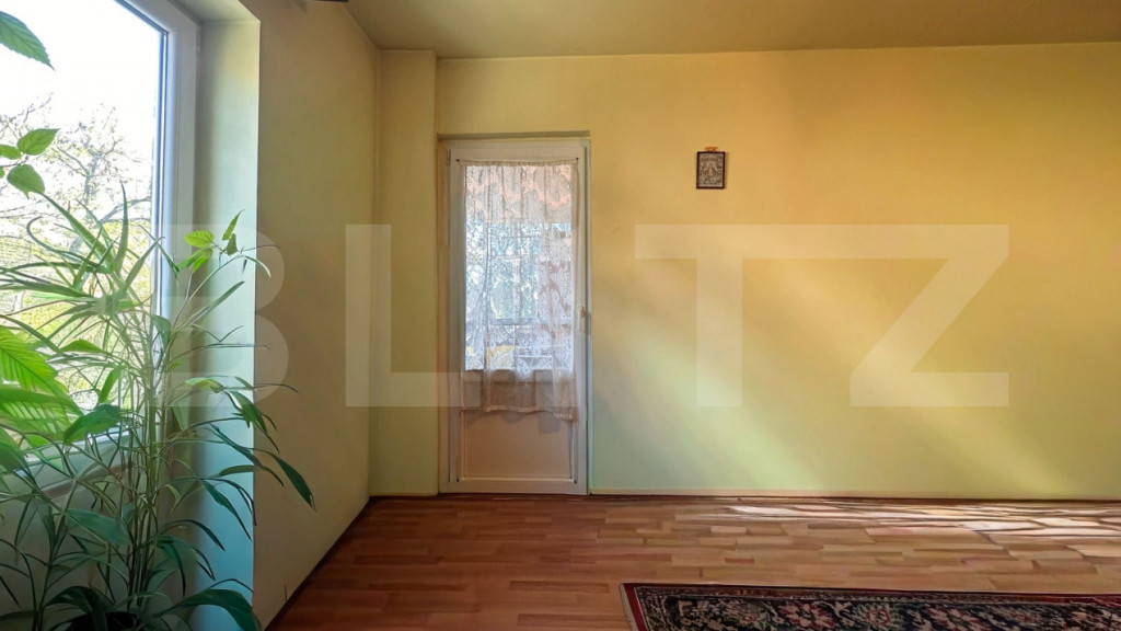 Apartament lângă piața Rogerius, 3 camere, etaj 2, renova