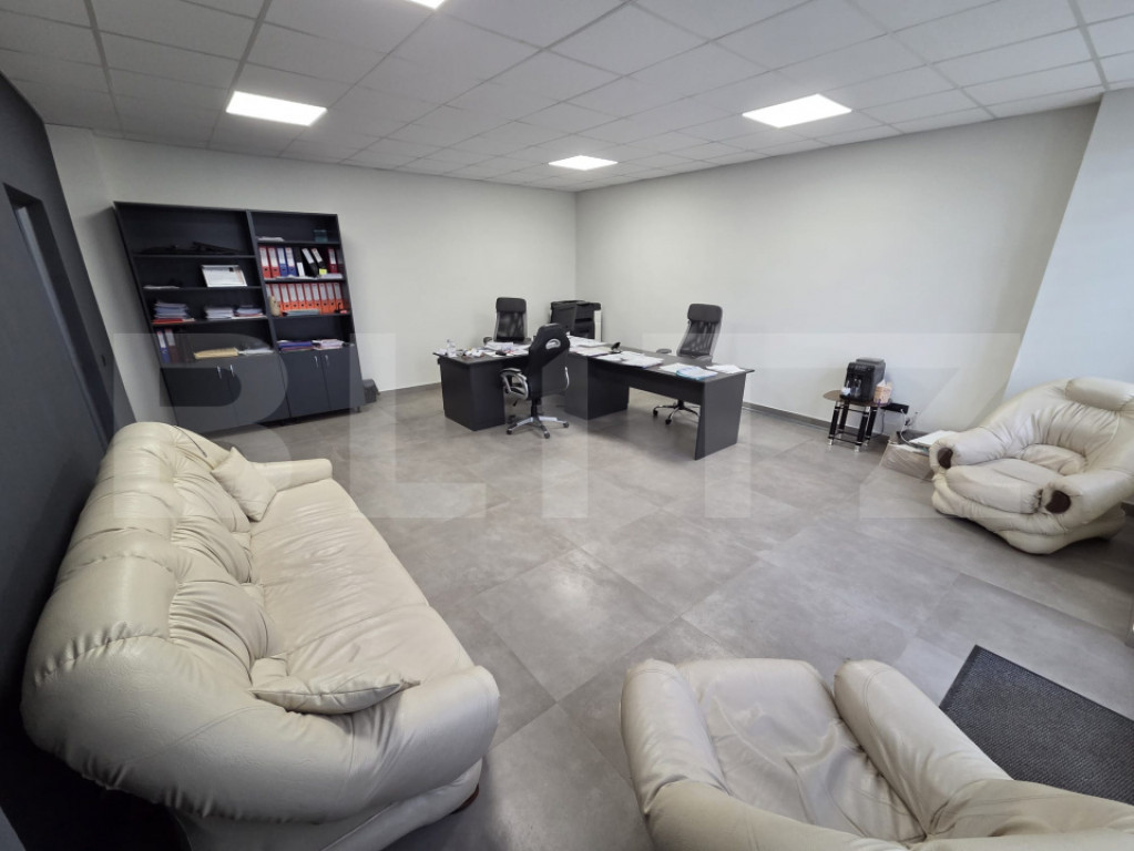 Spatiu de birou 3 incaperi, 88 mp - Zona Porolissum