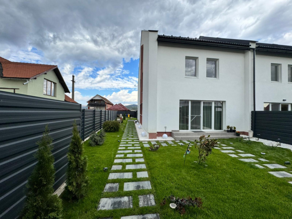 Casă Ready to Move | Design modern | Curte amenajată
