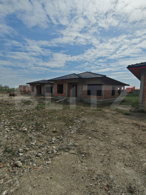 Casa individuala la rosu 103-108mp, situata intr-un cartier