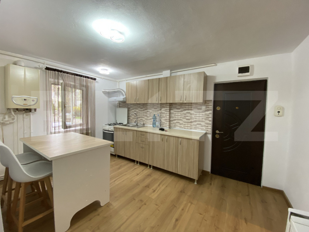 Apartament 2 camere, renovat complet – C.R. Vivu, parter ?