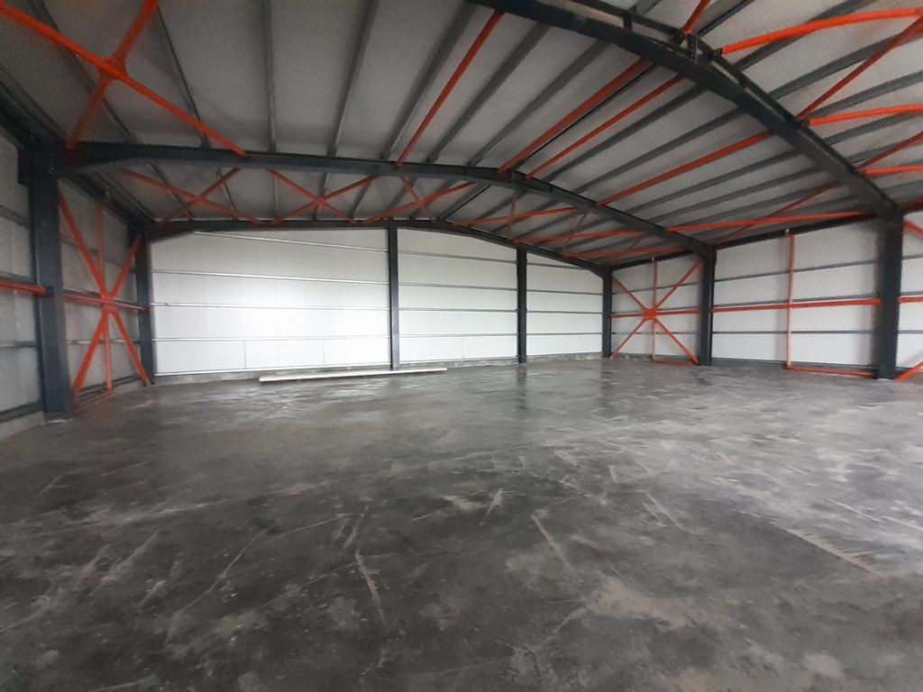 Hala noua in zona Drumul Intre Tarlale