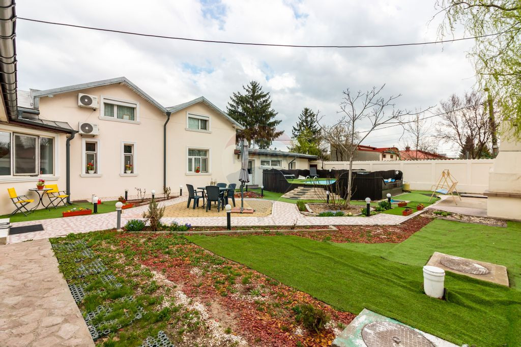 Casa de vanzare cu teren generos 504mp si piscina - Bucur...
