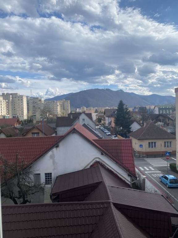 Apartament 2 camere decomandate, vedere Tampa,79000 Euro