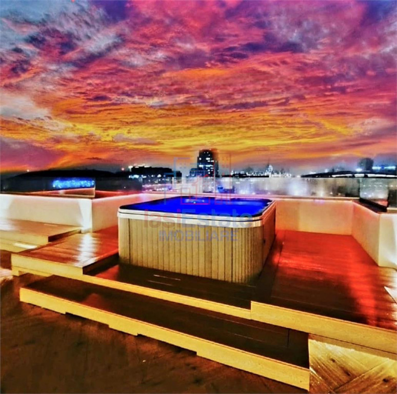 Penthouse cu vedere la Palat, de 266 mp