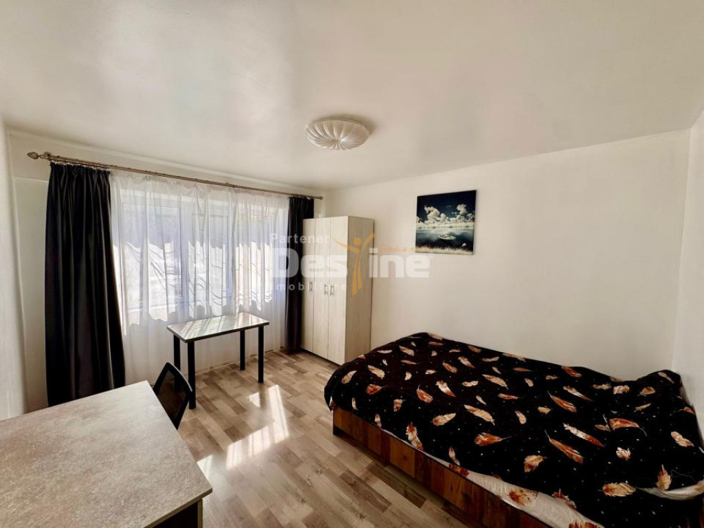 Garsoniera renovata, parter, mobilata si utilata complet