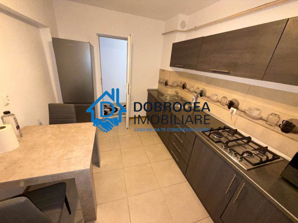 VICTORIEI- 2 CAMERE DECOMANDAT , ETAJ 1, CENTRALA GAZ