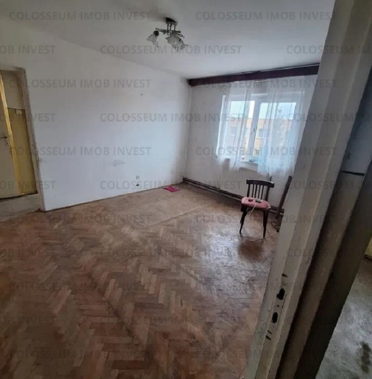 Apartament de renovat, 2 camere, centrala terminca,termopane, Florilor