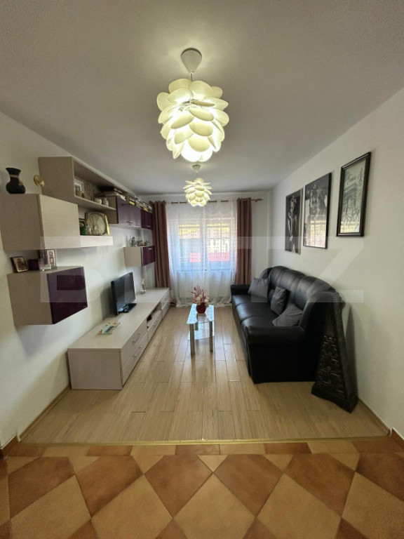Apartament de vânzare – 4 camere, 85 mp, etaj 2, zonă ce