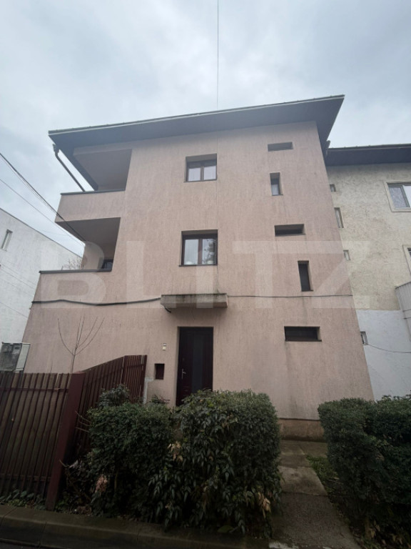 Inchiriere apartament la casa, Central, 150 mp