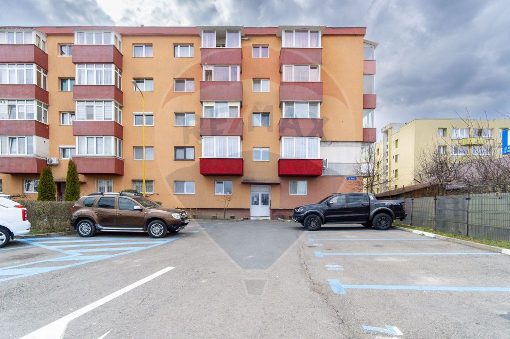 Apartament 2 camere decomandat | Cartier Craiter | Comisi...