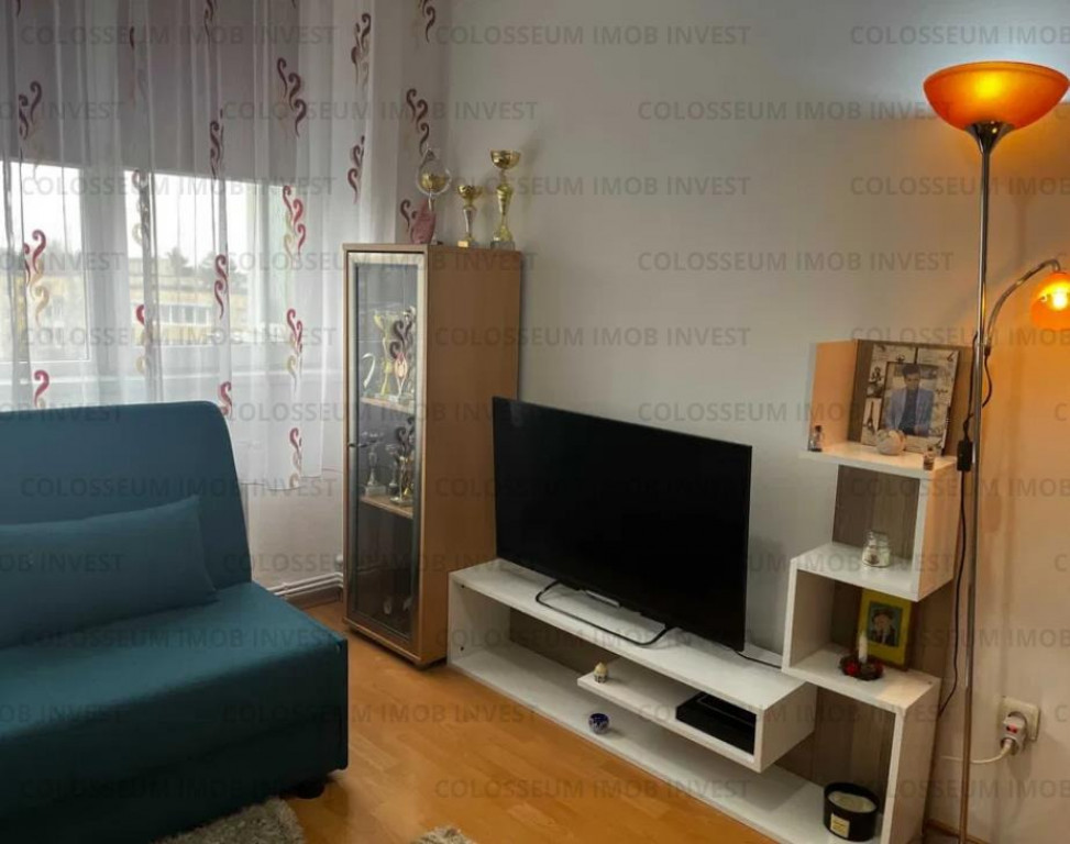 Apartament 2 camere, semidecomandat - zona Astra