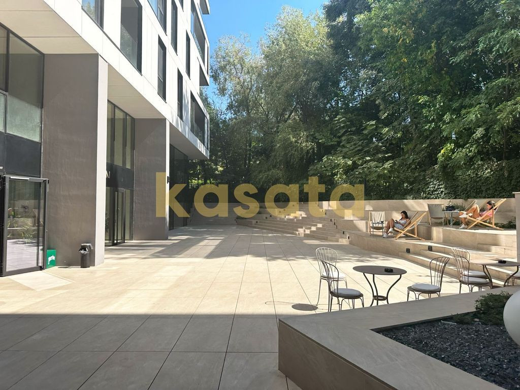 OPORTUNITATE | SPAȚIU COMERCIAL PREMIUM ÎN WIN HERĂSTRĂU