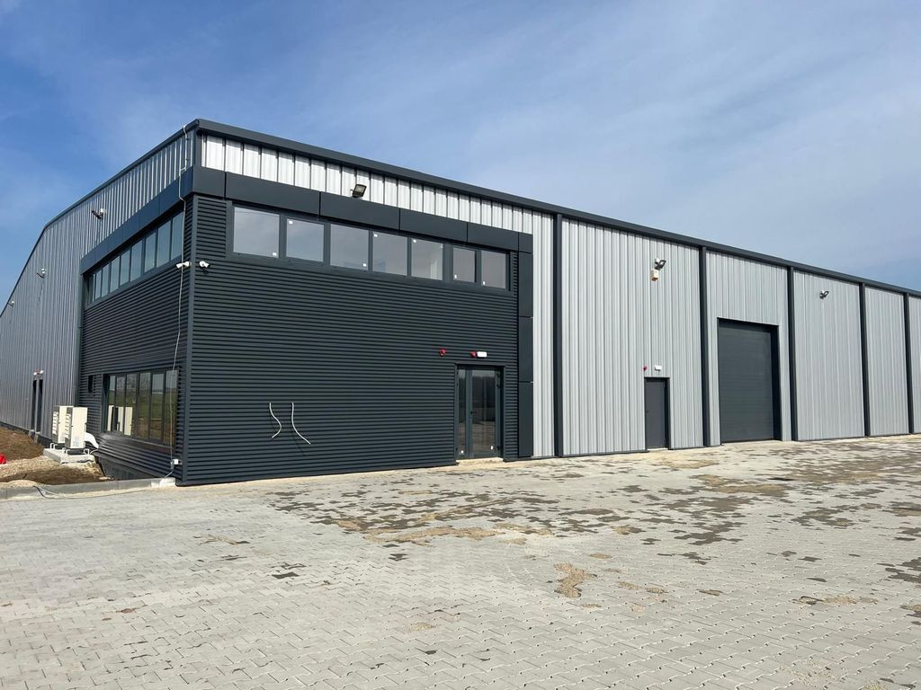 Hala depozitare si productie 1550 mp. Mogosoaia - Buftea