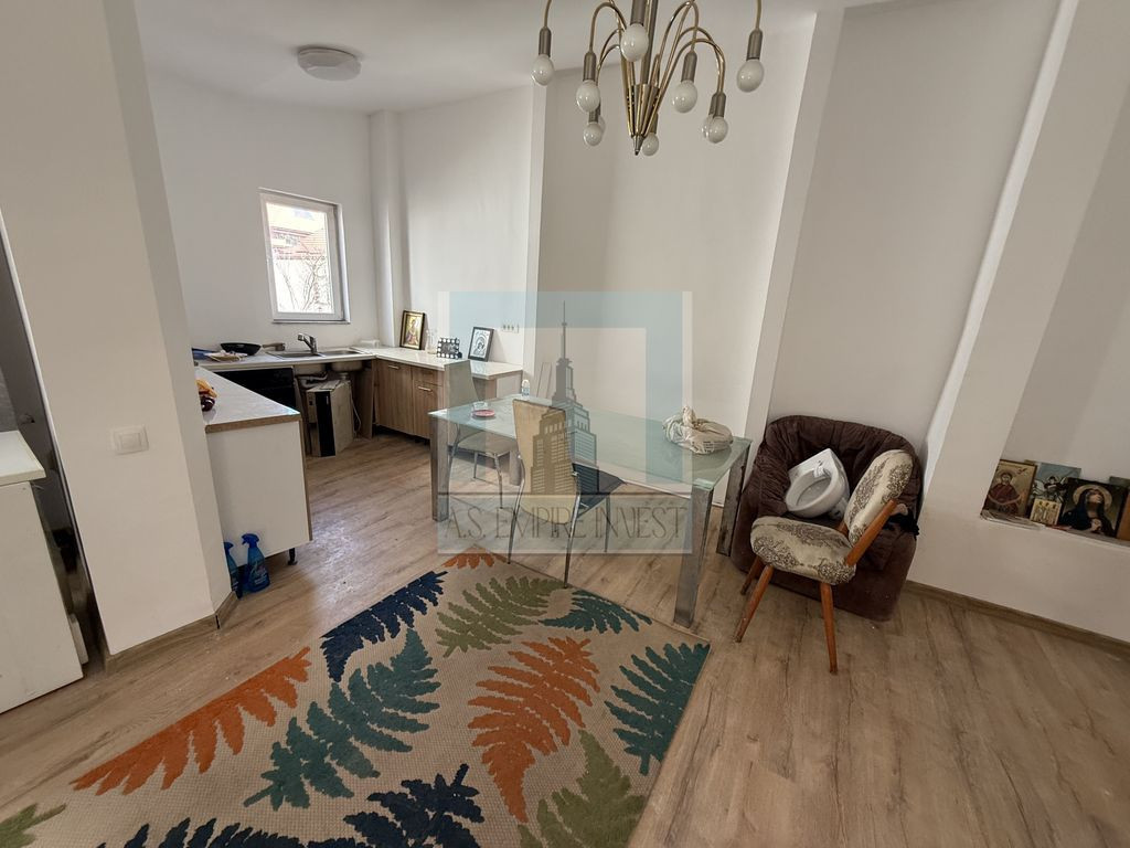 Corp casa de 5 garsoniere mobilate/utilate - zona Brașov...