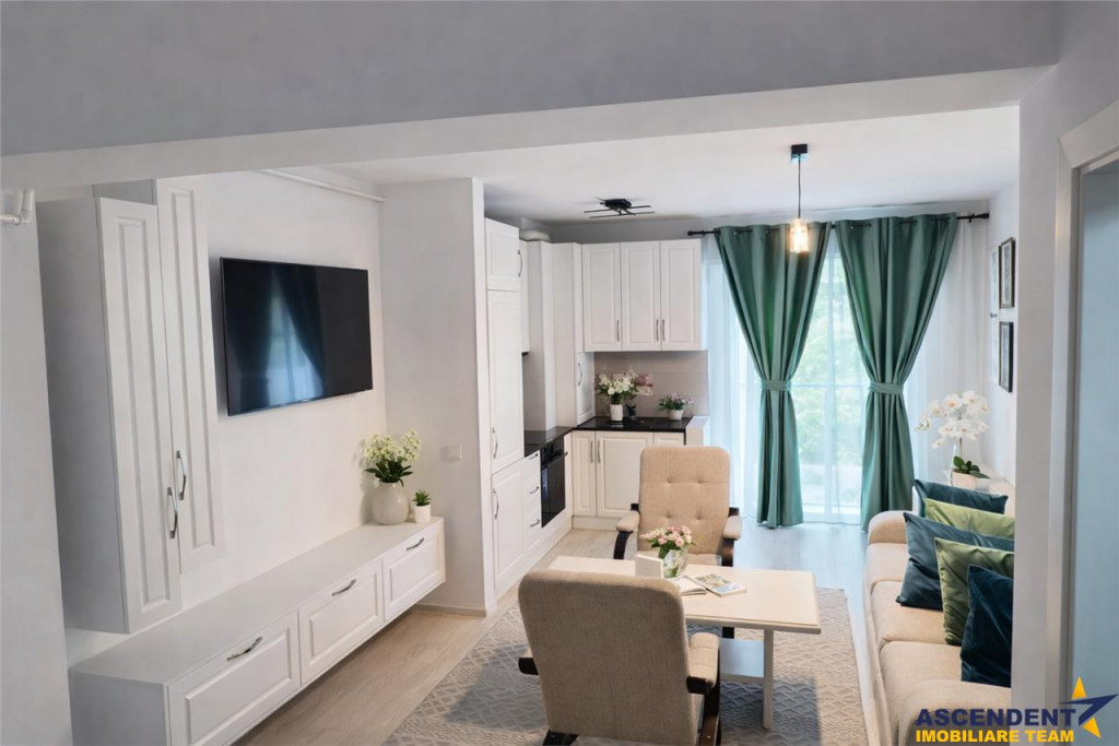 Studio cochet, Tractorul, aria Mall Coresi, Brasov