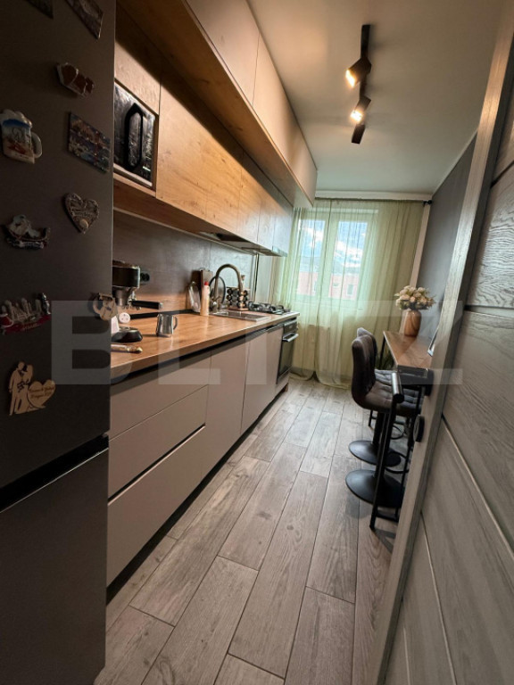 Apartament 2 camere, decomandat, cu balcon, mobilat si utila