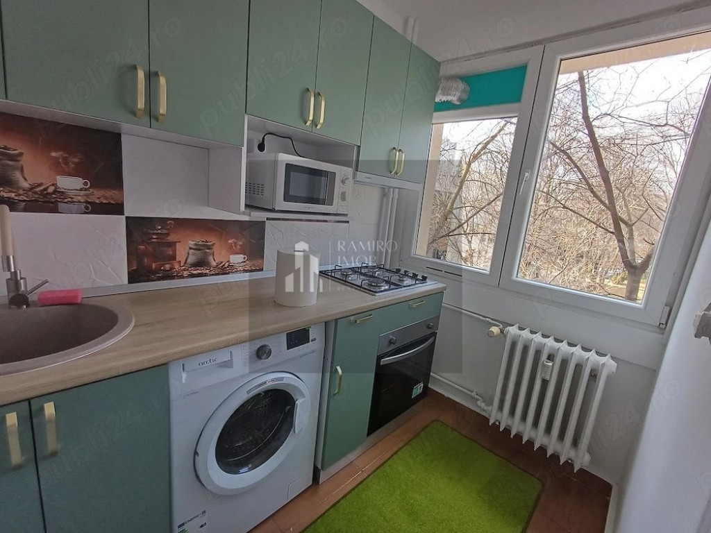 Garsoniera Etaj 3 - Metrou Aparatorii Patriei la 10 Minute