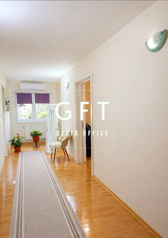 Apartament la casa + teren - de vanzare | Unirea