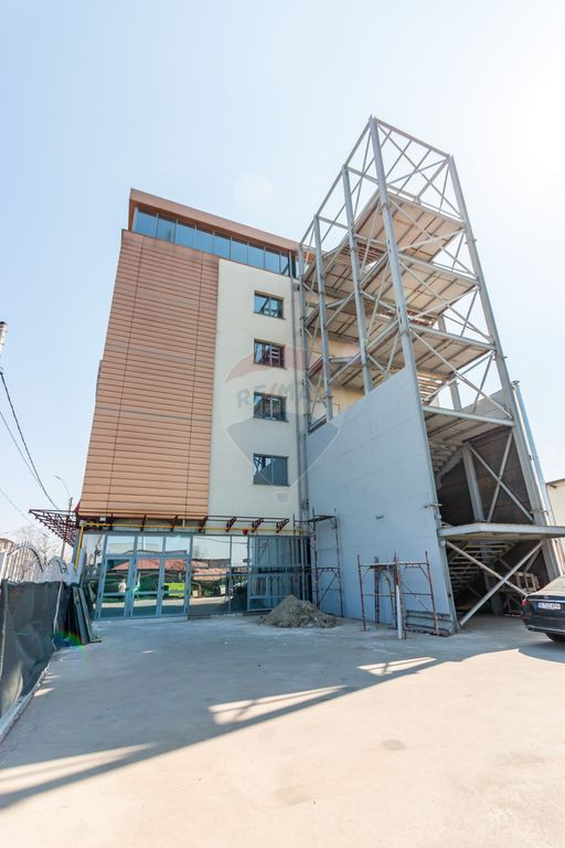 Închiriere activ complet: policlinică, cămin seniori &...