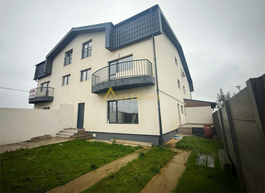 Casa tip quadruplex ~ 6 camere 3 bai ~ teren 250mp