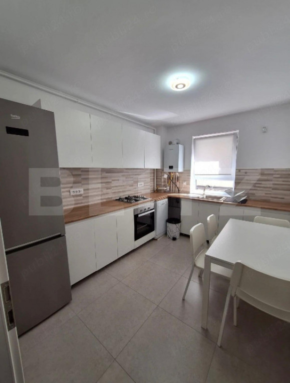 Apartament 3 camere, decomandat, 72 mp + balcon, parcare, Tr