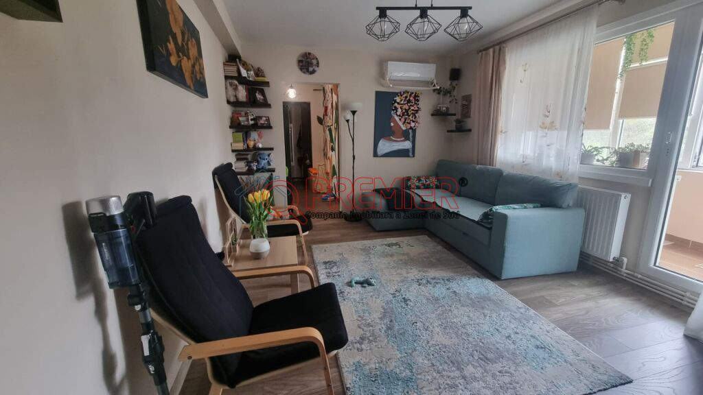 Apartament 3 camere - Strada Stupilor