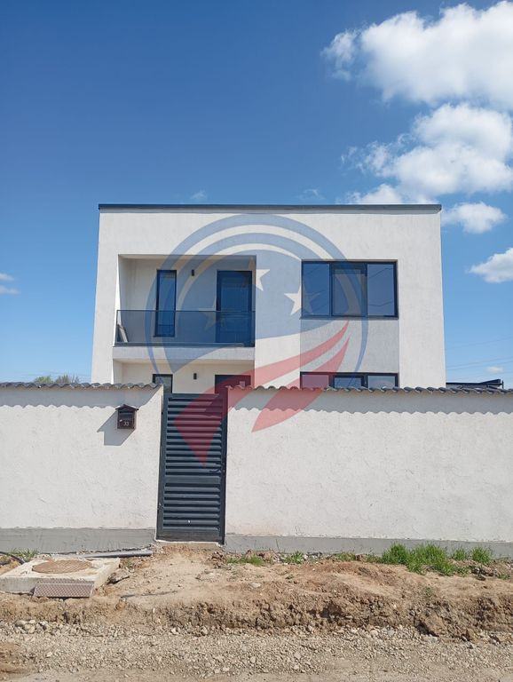 Casa de vanzare in spatele Parcului Romanescu