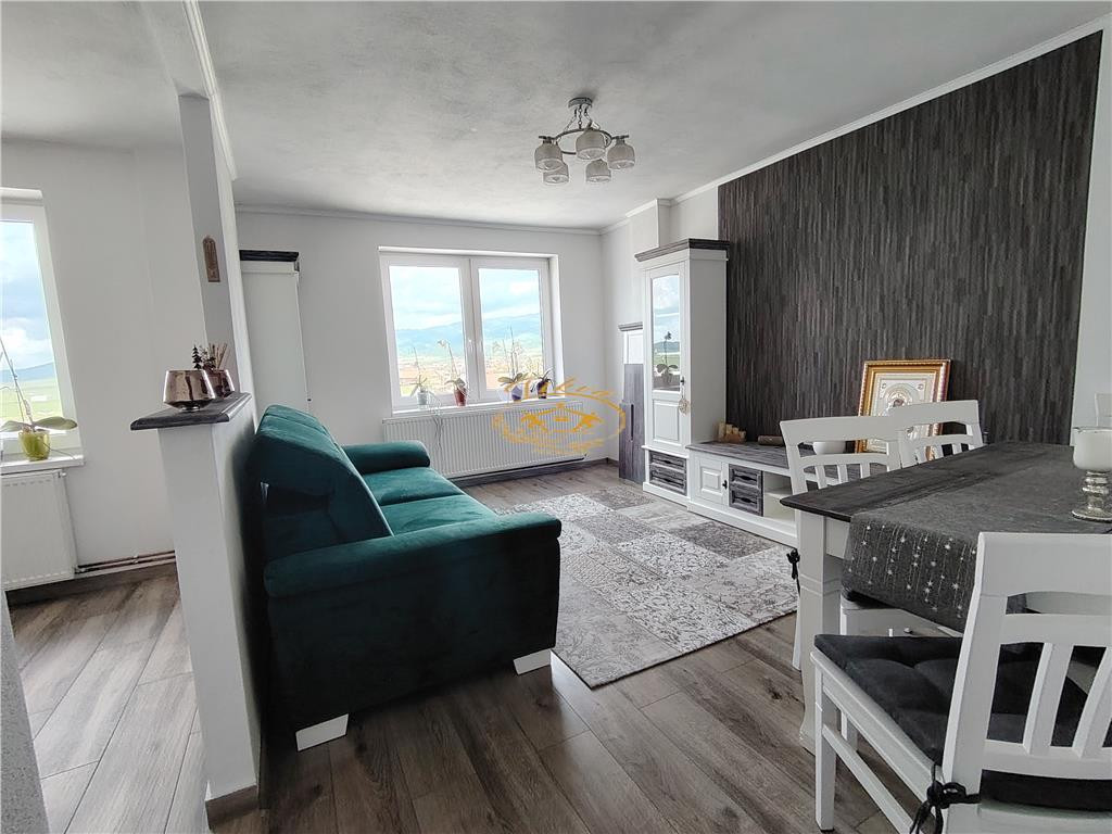 Apartament 3 camere (Gheorgheni, Car. Bucin 27/A)