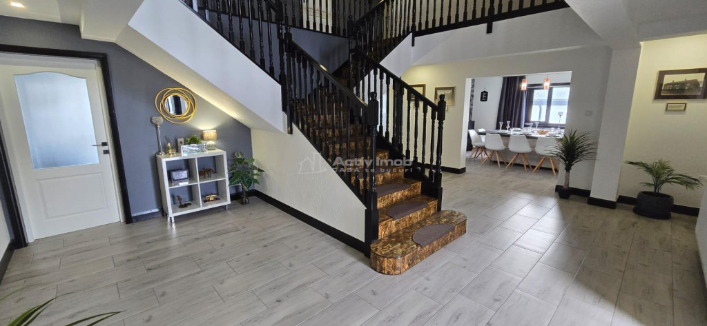 Vila PREMIUM, piscina, teren 2000 mp, POSTA CALNAU