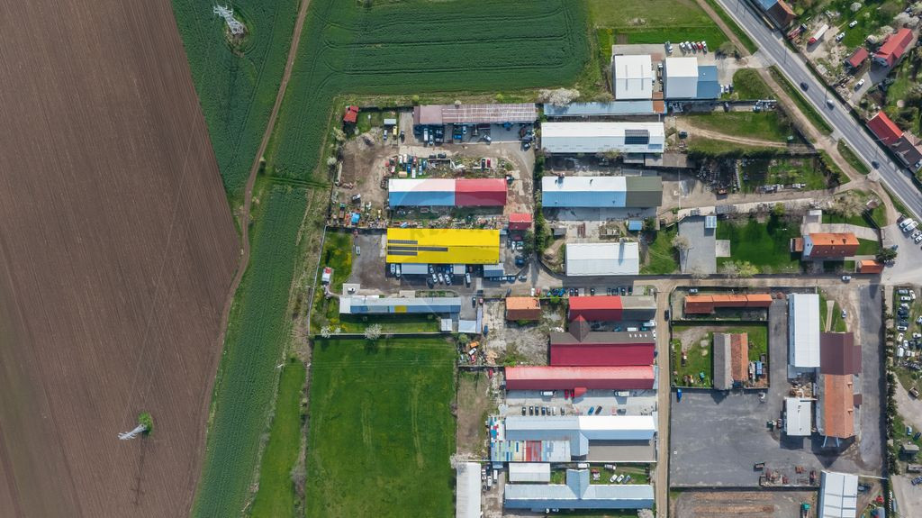 De vânzare – Proprietate industrială Săcele, zona Do...