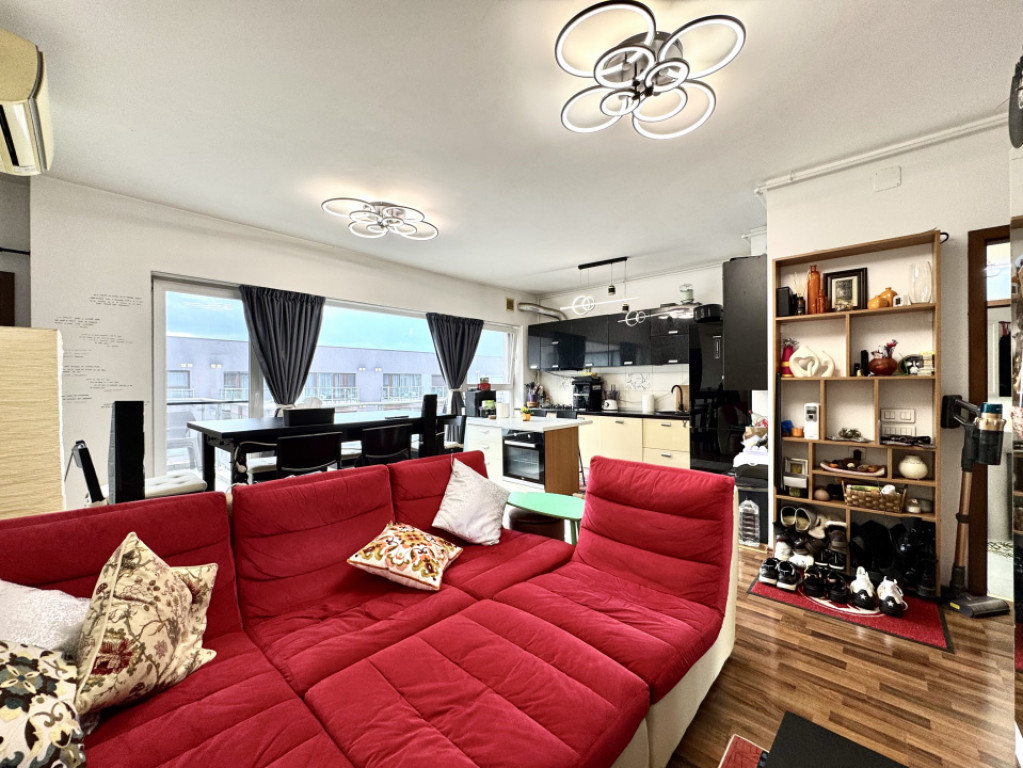 Apartament 3 camere mobilat, decomandat, parcare - Titan