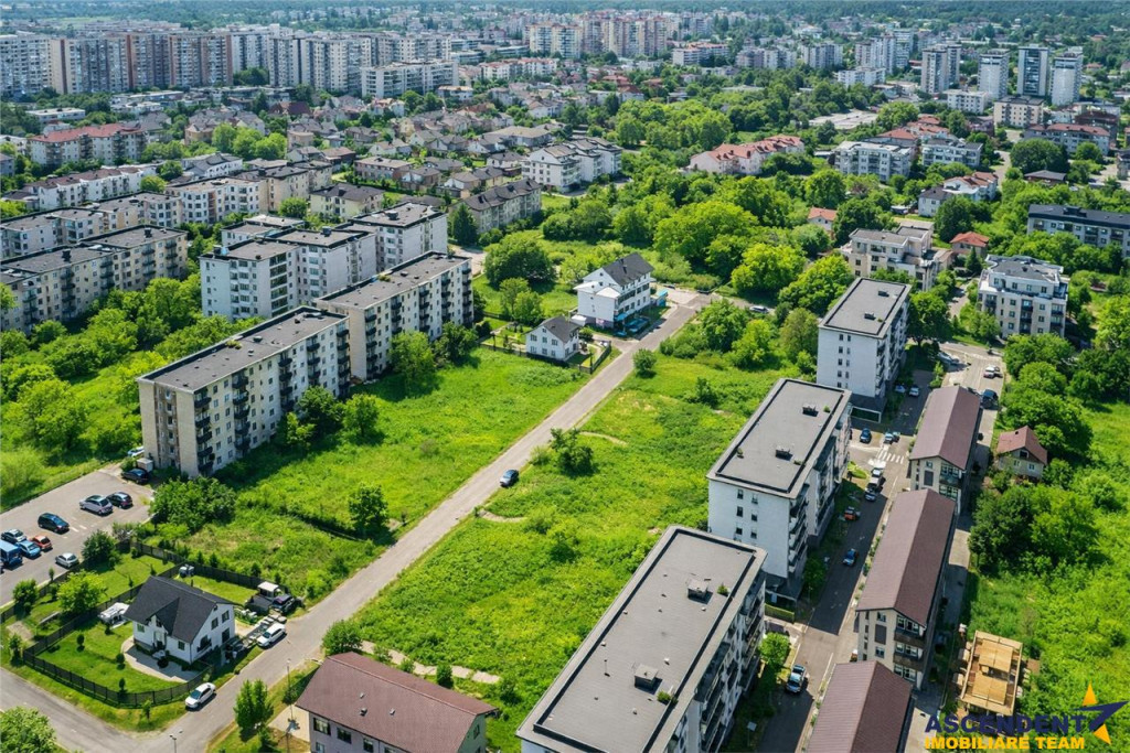 Regim vila, incalzire prin pardoseala, parcare subterana, Tr