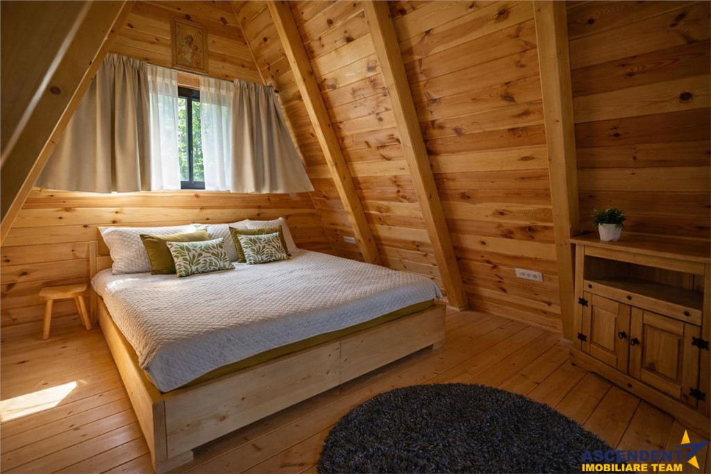 Eleganta,echipata casa A Frame,1.200 mp teren,deschidere Pia