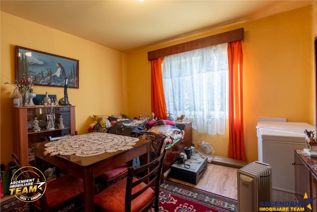 Casa de locuit in Martanus cu 660mp teren roditor, Covasna