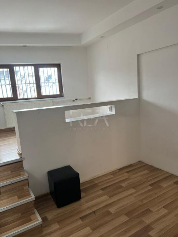 Apartament 5 camere în Vilă – Calea Călărașilor, 110m