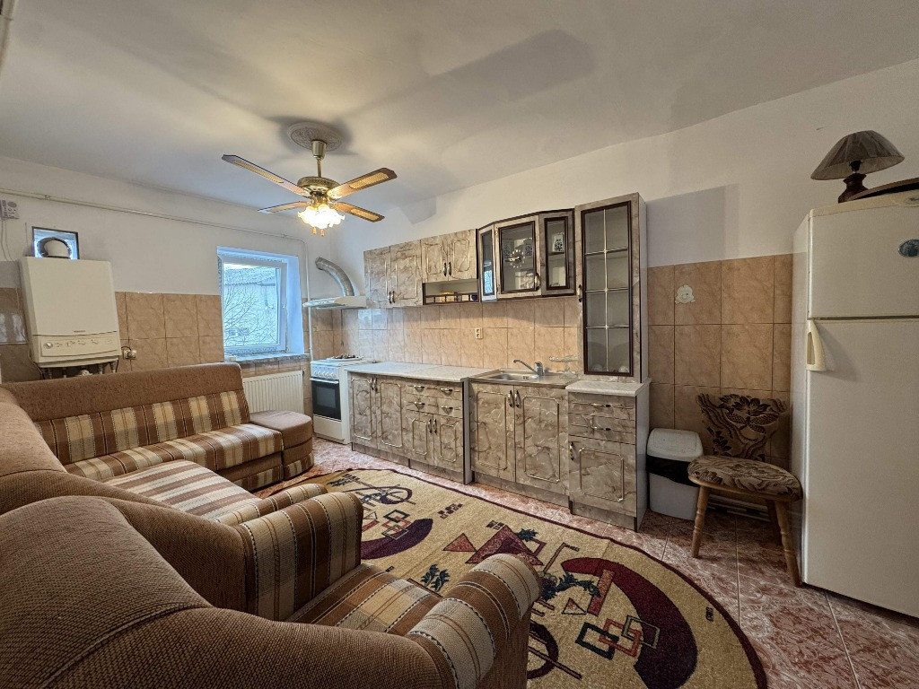 2 cam. 55 mp, decomandat, et.4, str. Manastirii