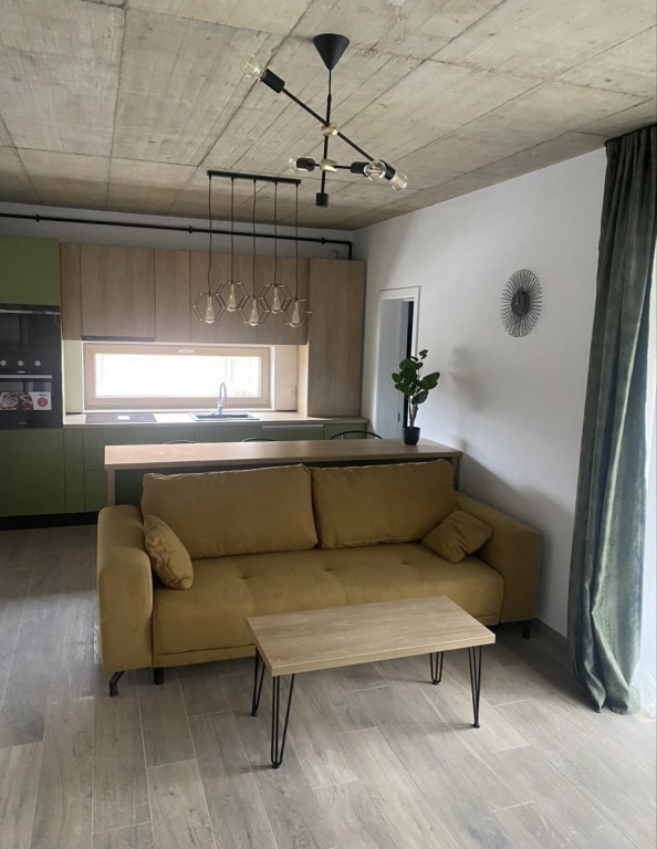 Apartament cu 2 camere, bloc nou, Centru