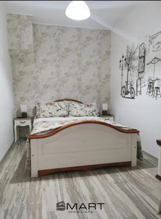 VÂND garsonieră renovată – pretabilă birou – zona Vasile Aaron