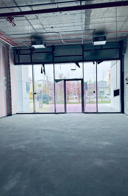 Spatiu comercial imobil nou Sebastian- Razoare.