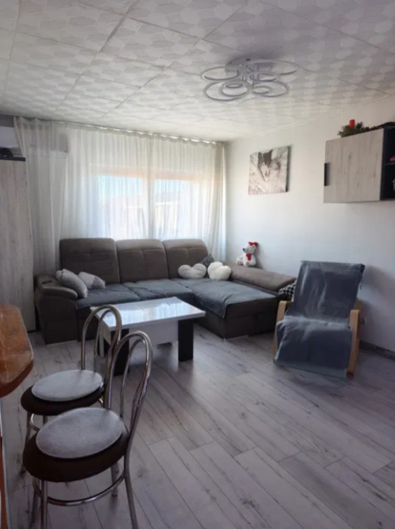 Apartament 3 camere de vanzare-Astra