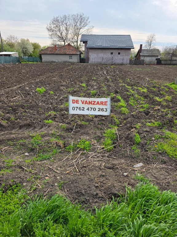 Teren intravilan 1000mp Movilita 40 km de Bucuresti