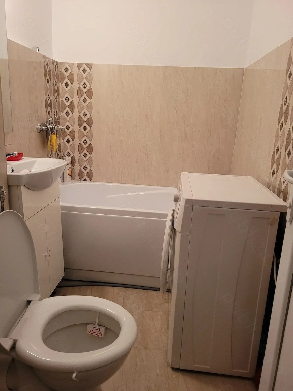 Aparatorii patriei turnu magurele etaj 1