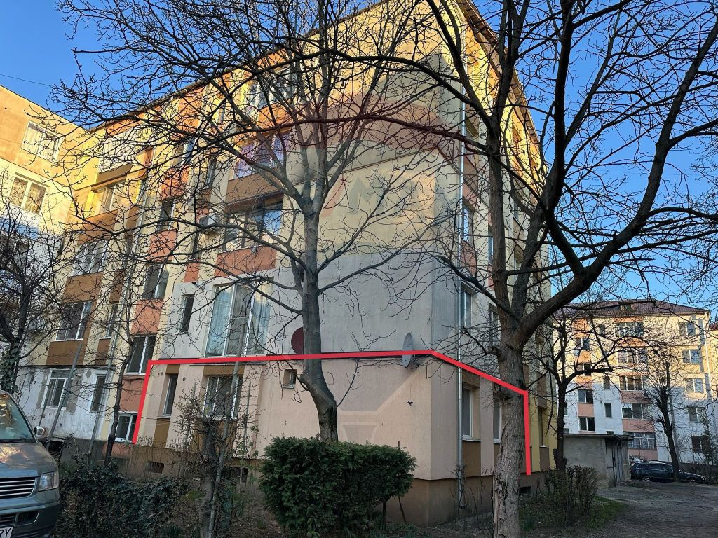 ZONA CENTRALA- ap. 3 camere - DE VANZARE