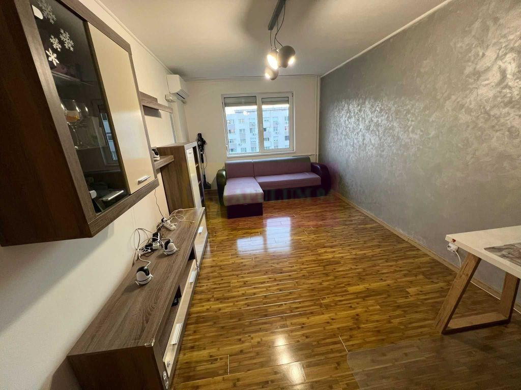 Apartament 3 camere bdul Chisinau