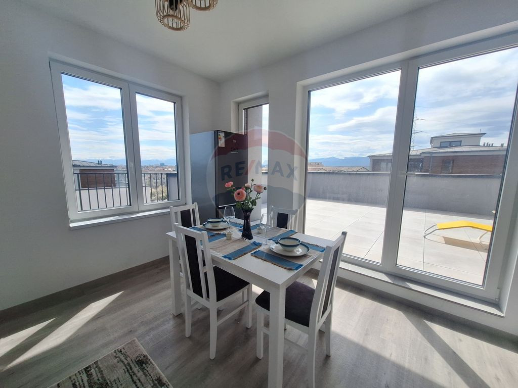 Penthouse nou nout, cu vedere la Muntii Fagaras