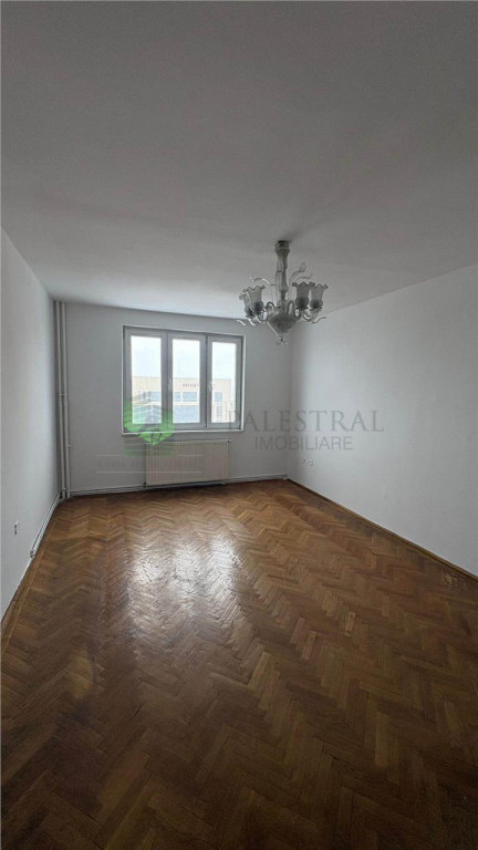 Apartament 3 camere circular Astra,125000 Euro neg