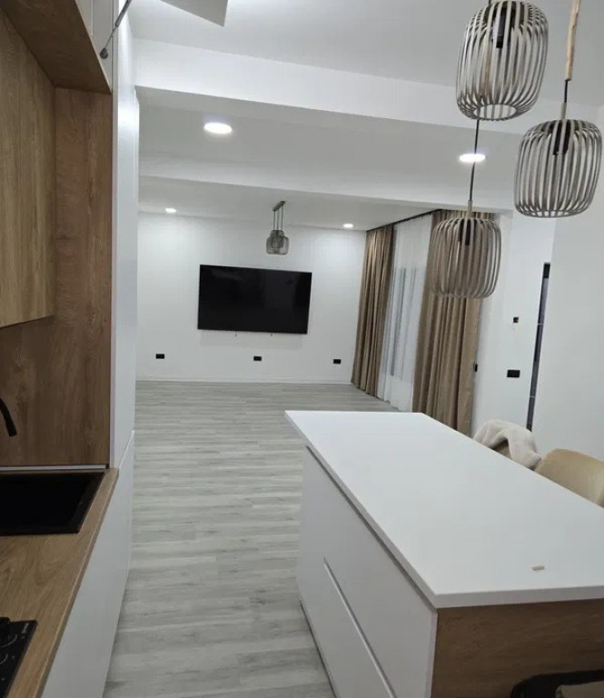 Vila P+1 de inchiriat LAZU