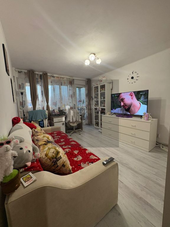 Apartament 2 camere Eroii Revolutiei 3 min metrou/central...